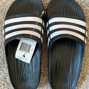 Adidas Youth Durango Slides, Size 4